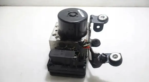 Volvo V70 ABS Pump