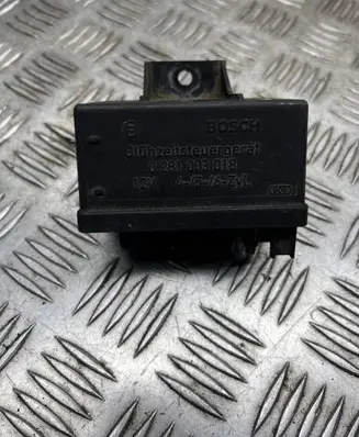 Peugeot 607 Glow plug pre-heat relay 0281003018
