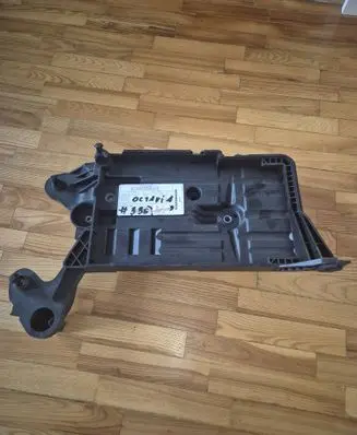 Skoda Octavia Mk3 (5E) Battery tray 5Q0915331K 2609499 1001149733