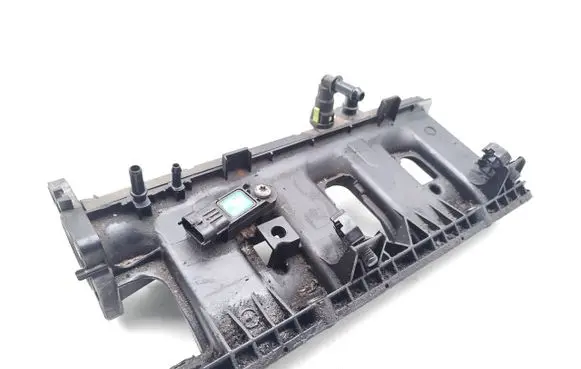 Nissan Qashqai Intake manifold 140030983R 1072535S01