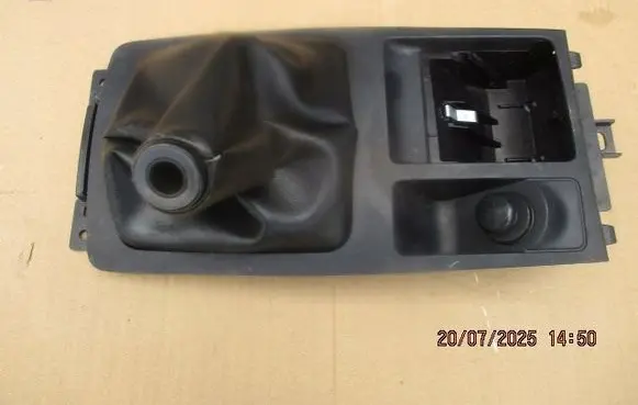 Mitsubishi Lancer X Radio/GPS head unit trim 7600A006ZZ