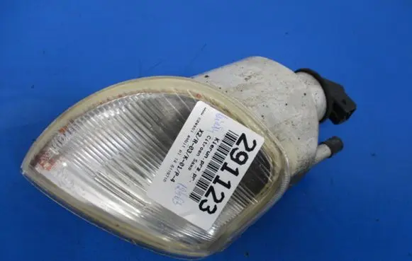 Citroen Saxo Front indicator light