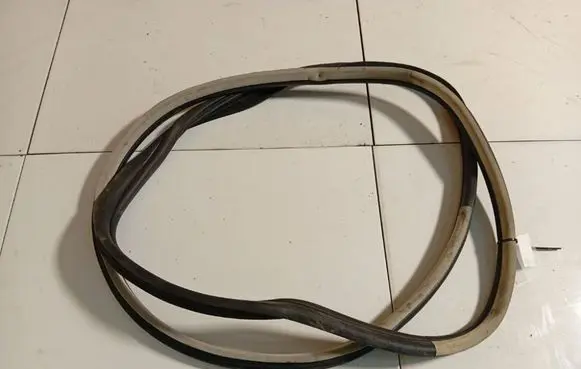 Citroen C4 Grand Picasso Rubber seal rear door 
