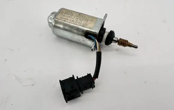 Audi A8 S8 D3 4E Seat adjustment motor 83226725000 6423868 L146012
