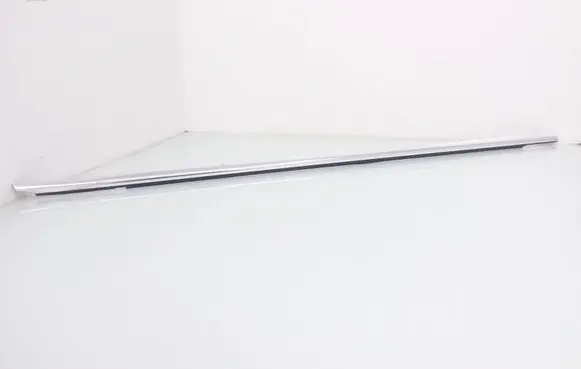 Volkswagen PASSAT B7 Front door glass trim molding 3C4837476D