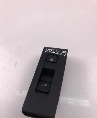 Volvo XC40 Electric window control switch 31456060