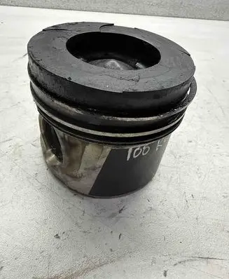 Nissan X-Trail T30 Piston 