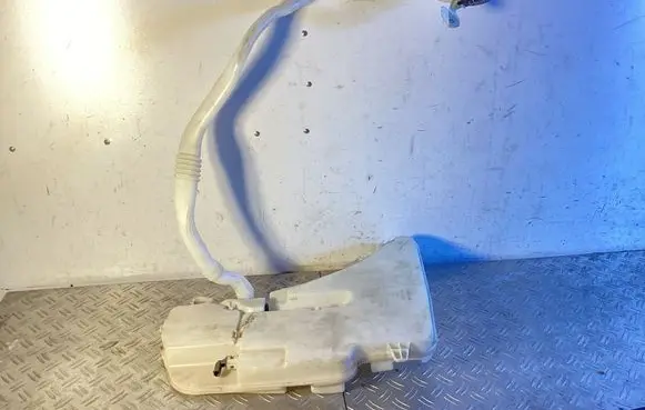 BMW 5 F10 F11 Windshield washer fluid reservoir/tank 7178745 7226707 7196949