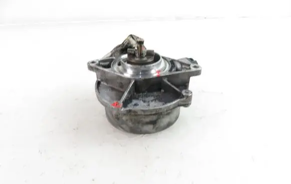 Audi A4 S4 B6 8E 8H Vacuum pump 057145100B