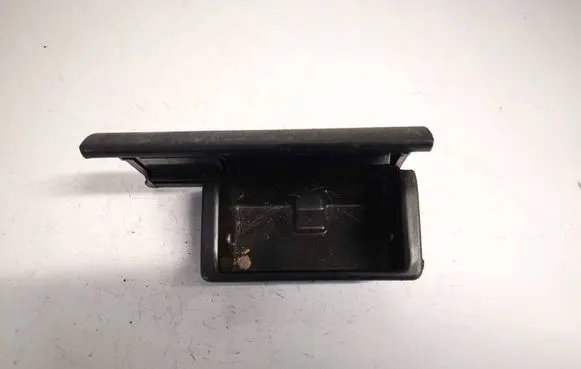 Audi A4 S4 B5 8D Car ashtray 8d0857961a