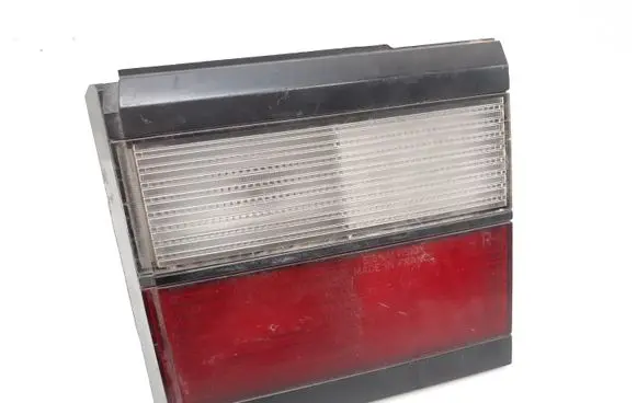 Volkswagen PASSAT B3 Tailgate rear/tail lights 333945108