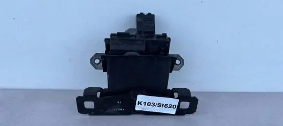 Ford C-MAX I Tailgate lock latch 3M51R404