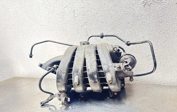 Opel Vectra C Intake manifold 55353314 2902001799 0365737