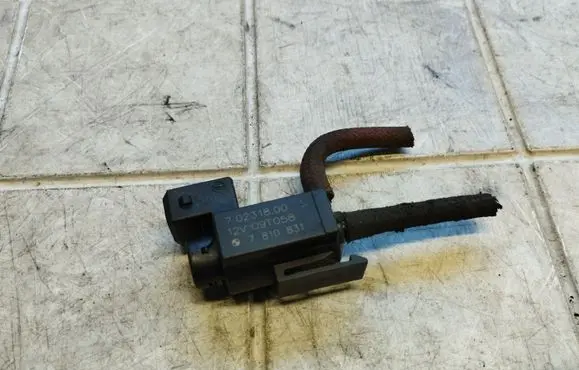BMW 7 F01 F02 F03 F04 Turbo solenoid valve 70231800 7810831