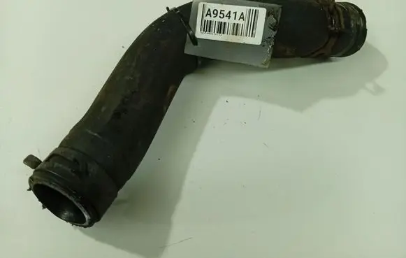 Toyota Avensis T270 Engine coolant pipe/hose 
