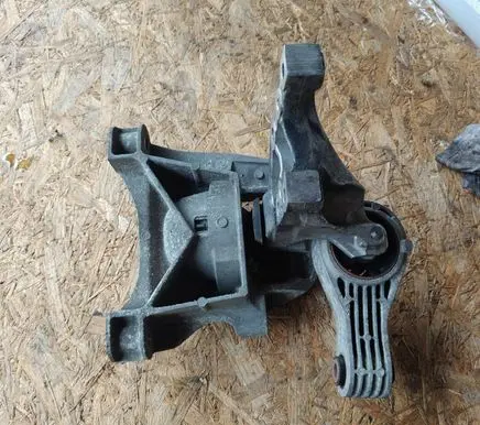 Citroen Jumpy Engine mount bracket 4A110010