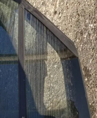 Citroen C8 Front door vent window glass four-door 