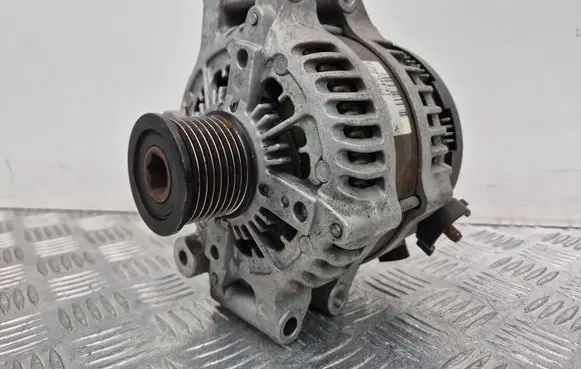 BMW 5 F10 F11 Generator/alternator 7591268