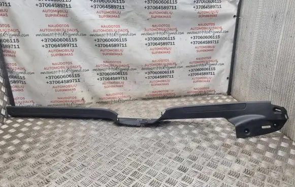 Volkswagen PASSAT B7 Front sill trim cover 3C0853370