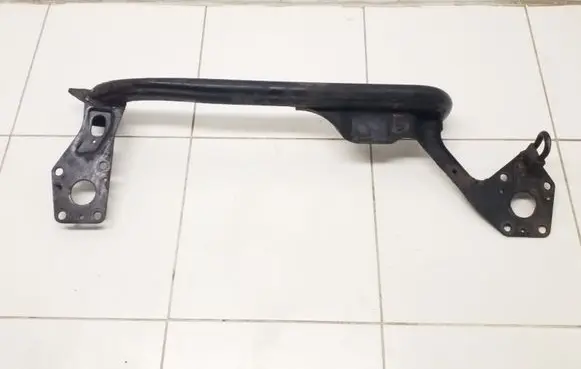 Volkswagen PASSAT B5.5 Bottom radiator support slam panel 3B0199521E