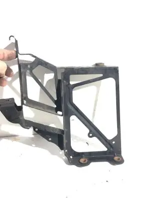 Audi A7 S7 4G Radiator mount bracket 4G8121261A