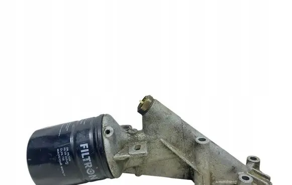 Citroen Xsara Picasso Oil filter mounting bracket 