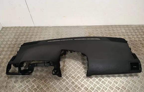 Toyota Avensis T270 Dashboard 