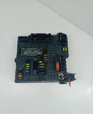 Volvo S80 Fuse module 30728512