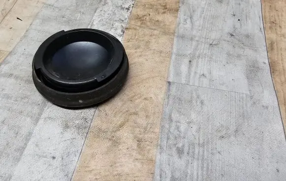 Ford Focus Headlight/headlamp dust cover F1EB13K046CA