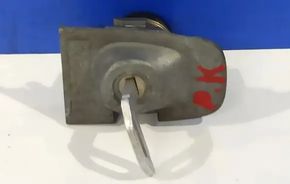 Volvo S60 Coupe door lock (next to the handle) 31276333
