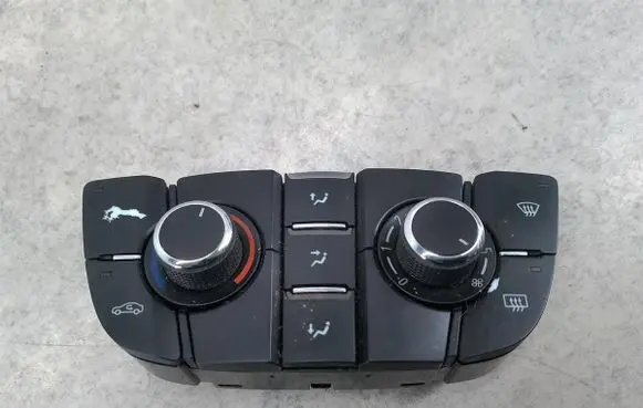 Opel Astra J Climate control/heater control trim 13360099