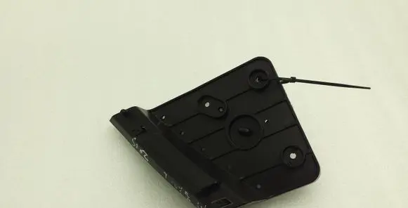 Nissan Qashqai Headlight/headlamp mounting bracket