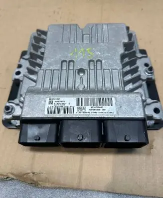 Peugeot 508 Engine control unit/module S180123001 9676769880