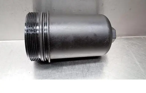 Peugeot 607 Oil filter cover