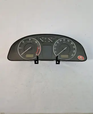 Skoda Superb B5 (3U) Speedometer (instrument cluster) 3u0920842d