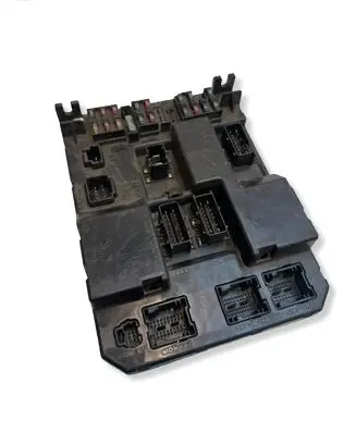 Peugeot 307 Fuse module 9651196980