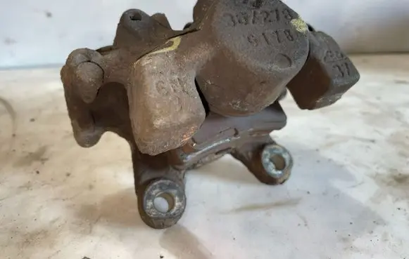 Mercedes-Benz C W203 Rear brake caliper 36278