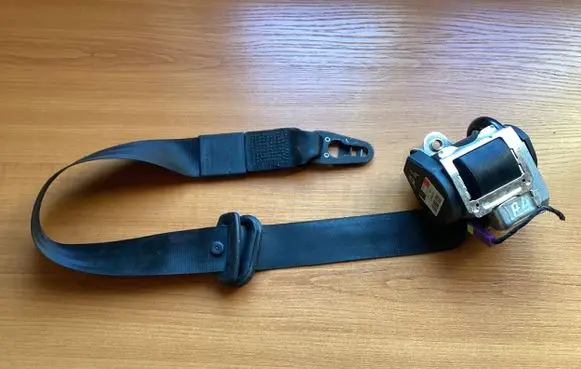 Audi A4 S4 B7 8E 8H Front seatbelt 560788401 008L000 H11213