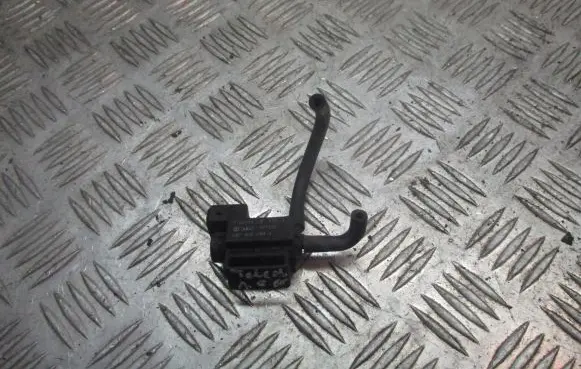 Seat Toledo II (1M) Vacuum valve 037906283A
