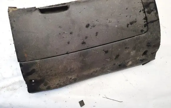 Skoda Octavia Mk2 (1Z) Glove box 1Z1857103