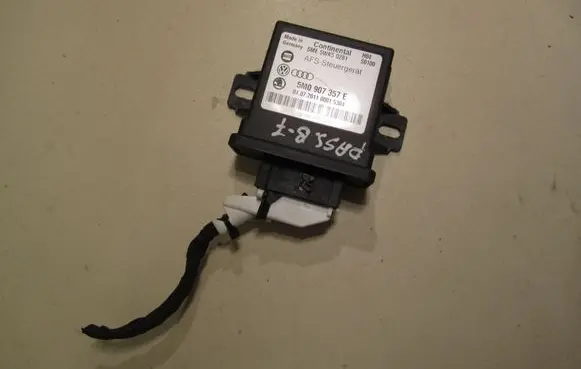 Volkswagen PASSAT B7 Light module LCM 5M0907357E 5WK50201