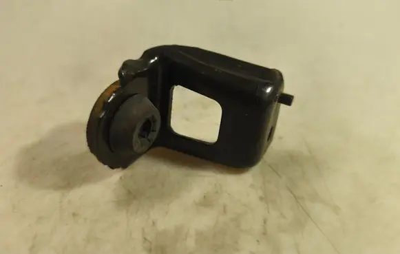 Radiator mount bracket