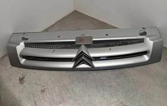 Citroen Berlingo Front grill 9644758177