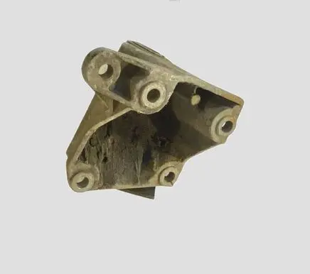 Volkswagen PASSAT B5.5 Engine mounting bracket 8D0399114AB