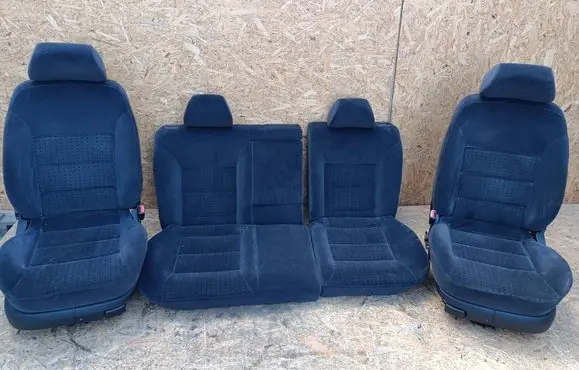 Volkswagen Golf IV Seat set 