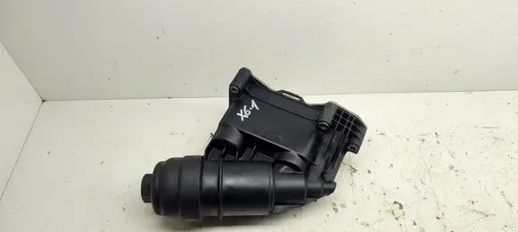 BMW X6 E71 Oil filter mounting bracket 7800066 X10209A781566