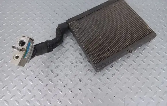 Air conditioning (A/C) radiator (interior)