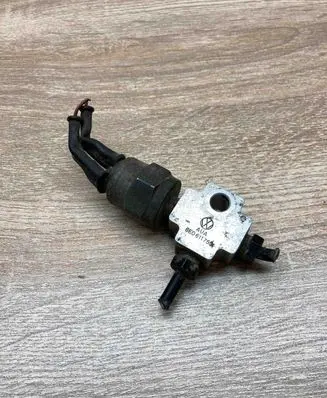 Volkswagen Bora Reversing light switch sensor 6E0611755