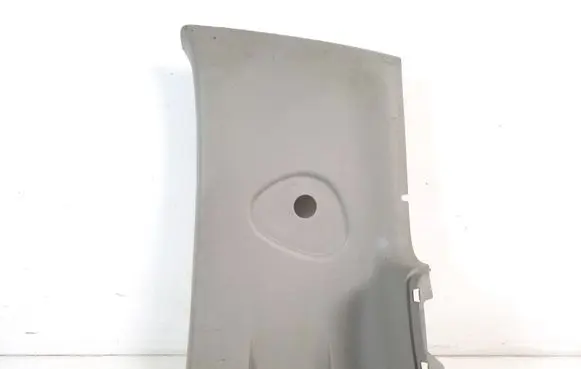 (D)pillar trim (top)
