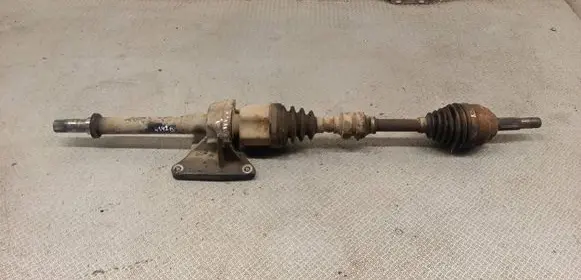 Nissan Tiida C11 Front driveshaft 